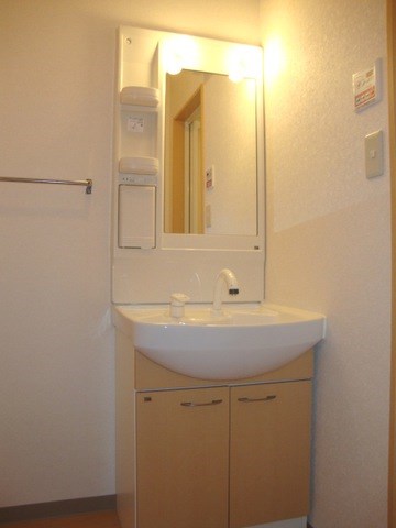 洗面設備　同一物件参考写真