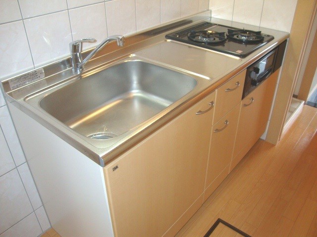 キッチン　同一物件参考写真