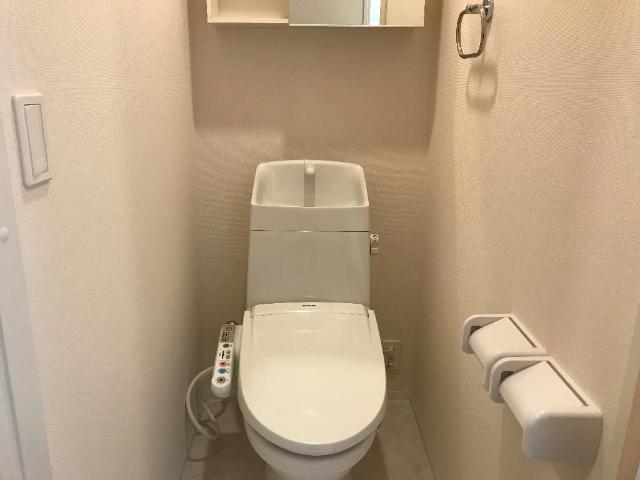 トイレ　トイレ