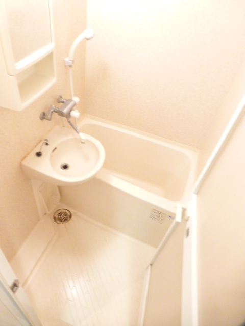 バス・シャワールーム　バス