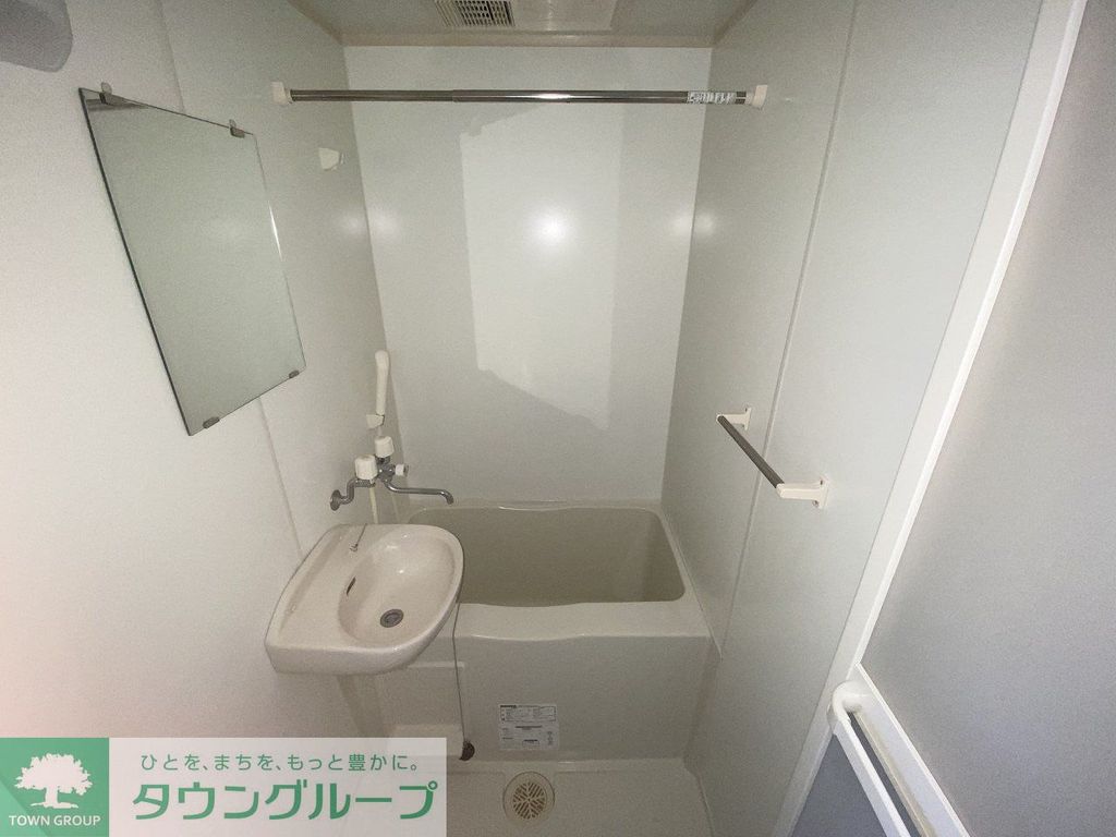 バス・シャワールーム　浴室乾燥機付き