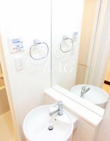 洗面設備　洗面台です。