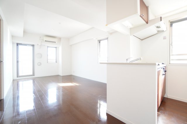 居室・リビング　※同物件・同タイプの写真です。