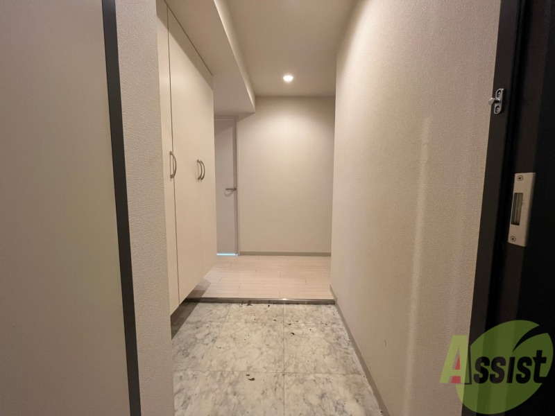 玄関　玄関の様子です。明るい印象ですね。気分もあがりそう。