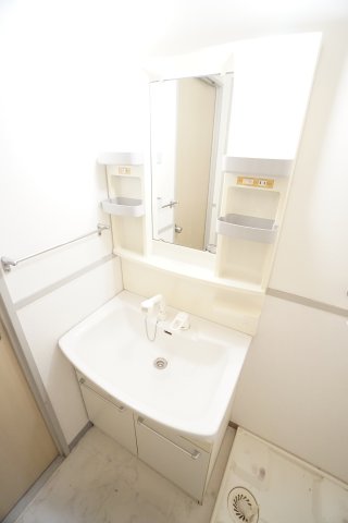 洗面設備　※同物件・同タイプの写真です。