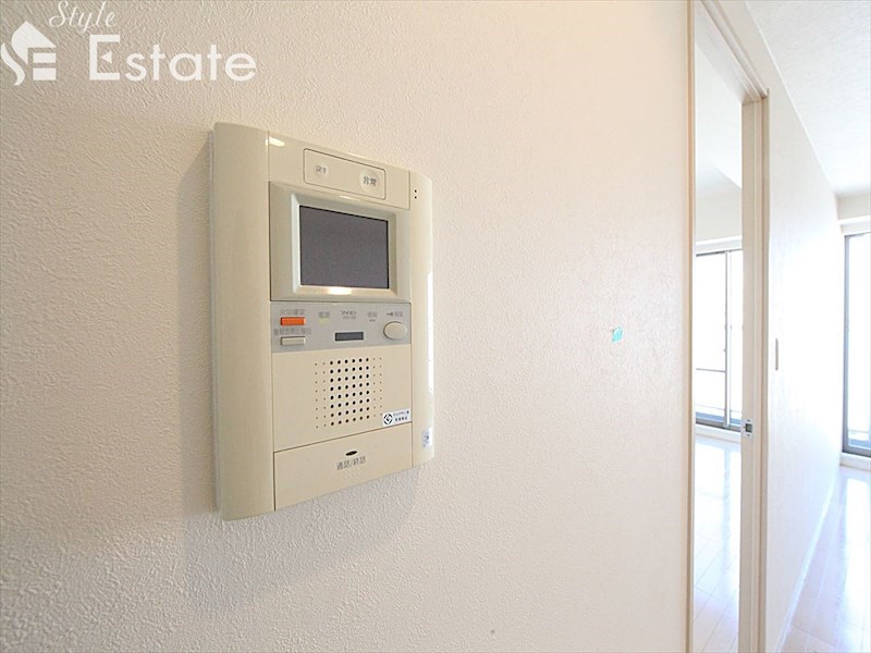 セキュリティ　モニター付きインターホン