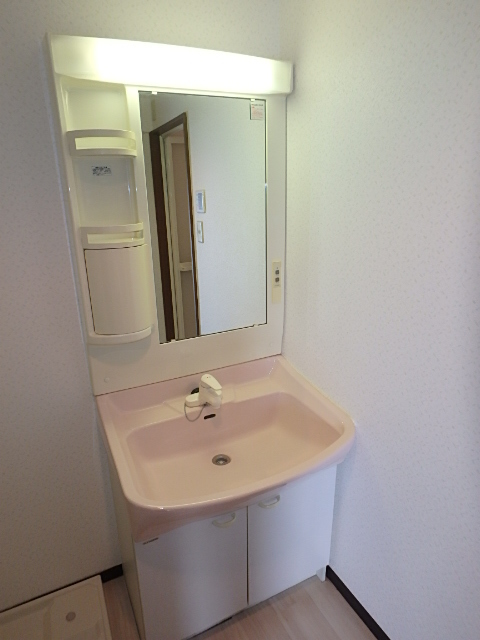 洗面設備　独立洗面必須ですね