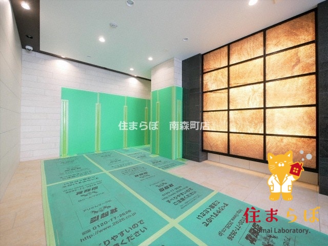 エントランス　共用部の印象も大切に