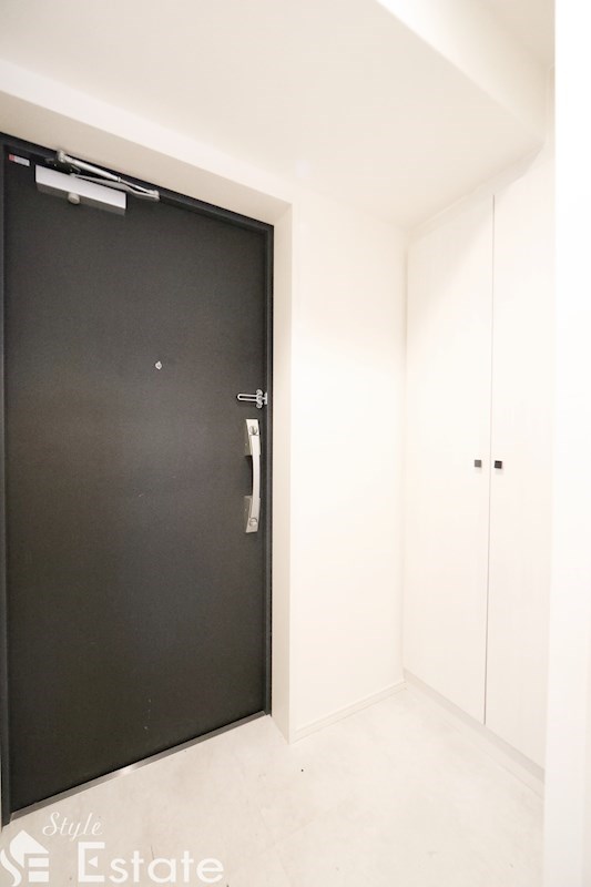 玄関　玄関　シューズボックス付