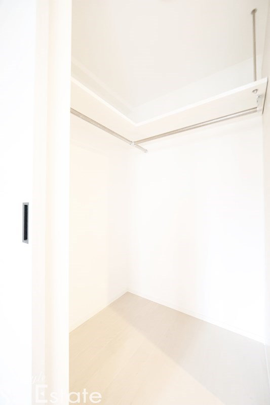 収納　ウォークインクローゼット