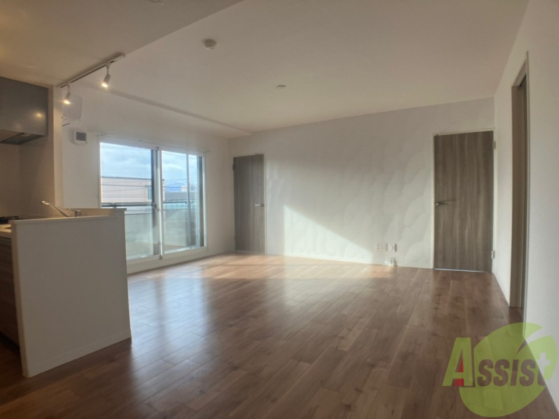 居室・リビング　明るいお部屋は気持ちよく過ごせそうですね。