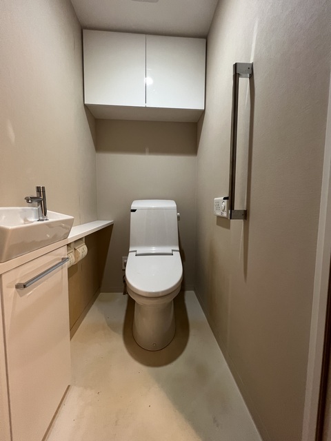 トイレ　トイレ