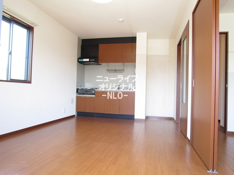 居室・リビング　2面採光で自然光が心地よいDK9.2帖