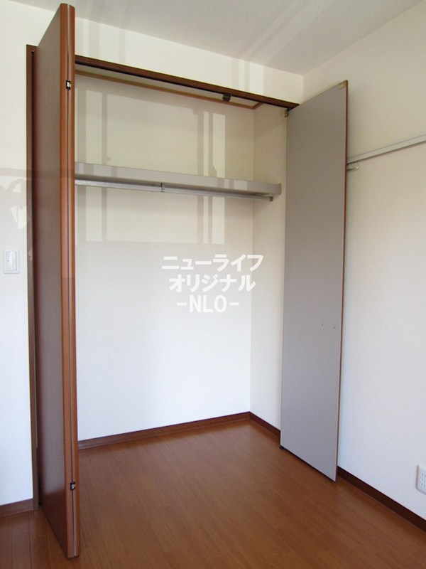 その他　洋室5.9帖収納