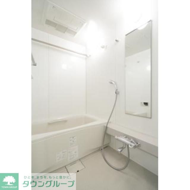 バス・シャワールーム　※写真は同タイプ住戸です。