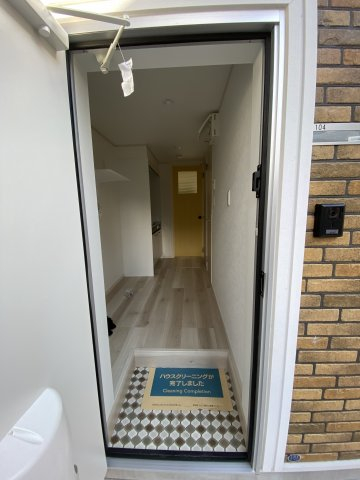 玄関　フェリース横濱白楽