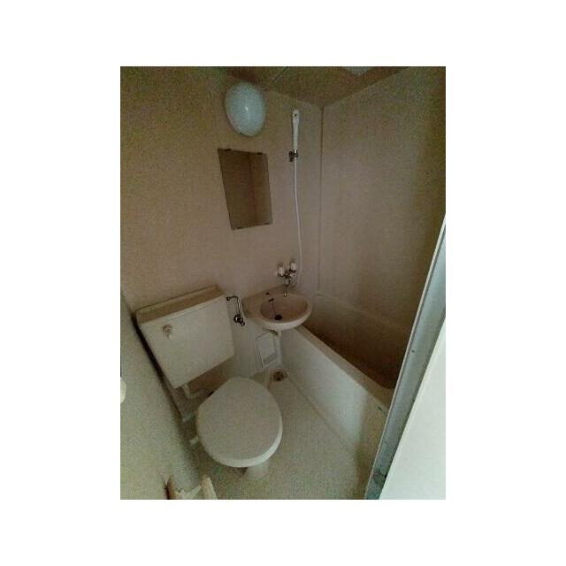 バス・シャワールーム　バストイレ併設