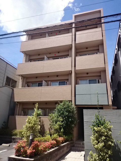 建物外観　鉄筋コンクリート造4階建