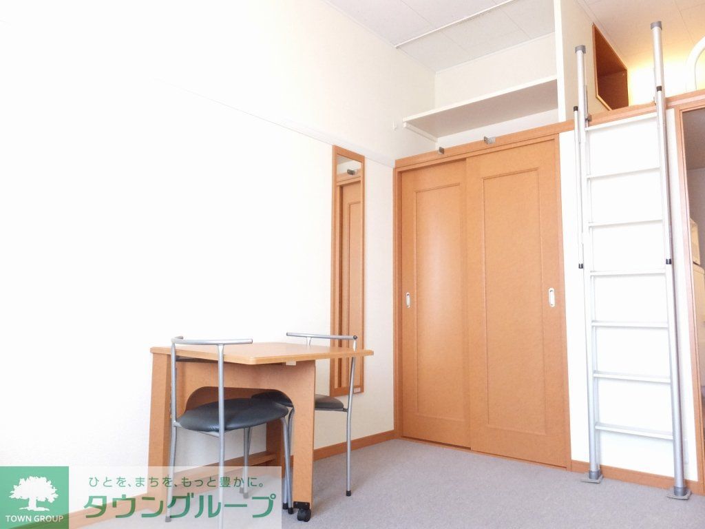 居室・リビング　２階は全室カーペット仕様です。