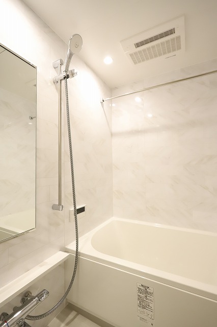 バス・シャワールーム　風呂