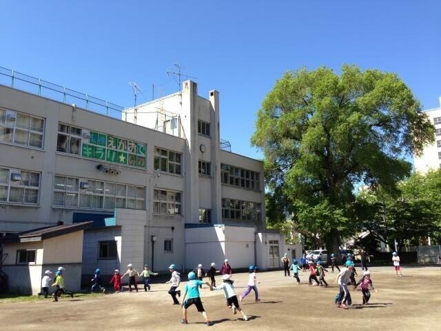 小学校　札幌市立二条小学校（小学校）まで500m