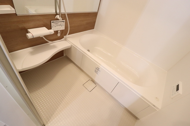 バス・シャワールーム　浴室