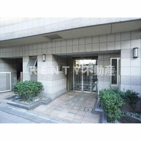 エントランス　建物の内部です