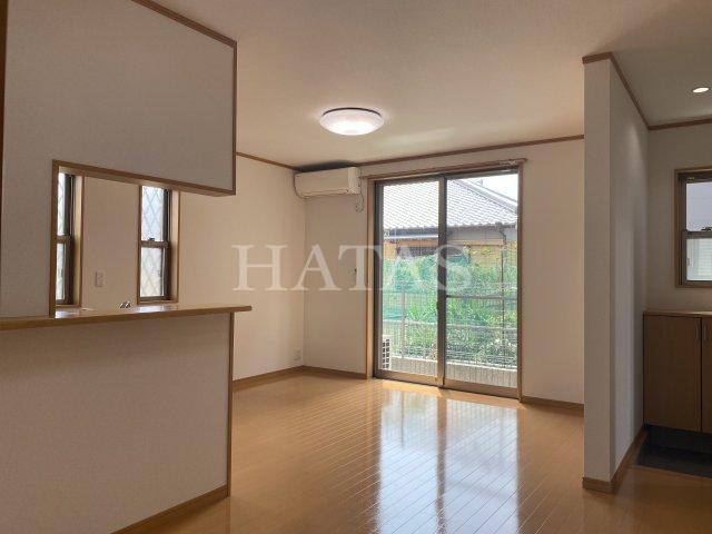 居室・リビング　同物件別部屋です。