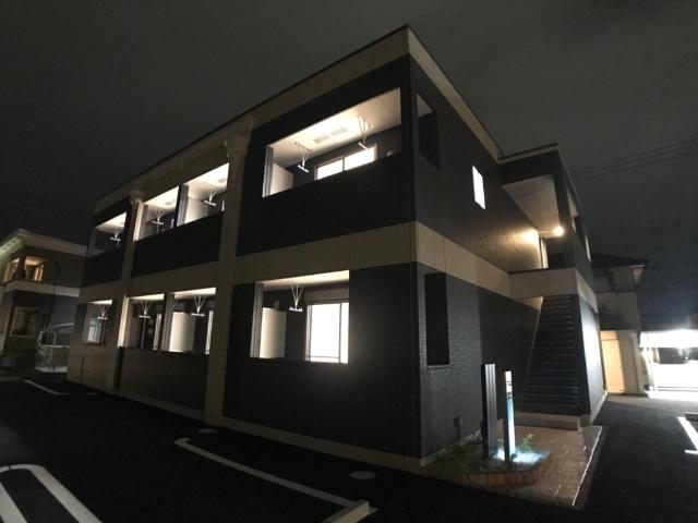建物外観　外観写真（夜）