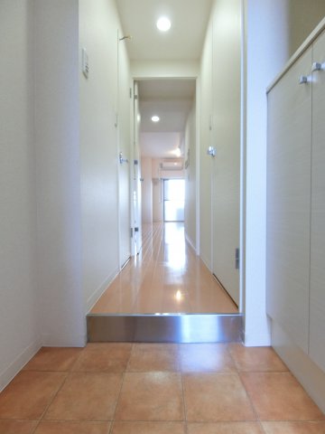 玄関　詳細は、RISUMO江坂本店→06-6155-7137まで♪