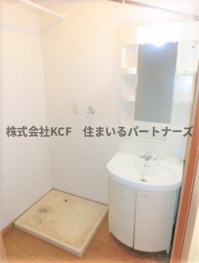 洗面設備　スペースが確保できる洗面所です