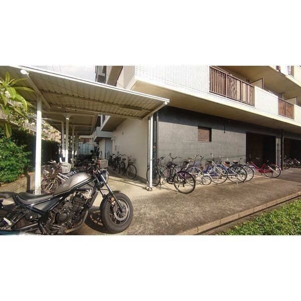 その他共有部分　リベラルパレス平野　自転車置き場