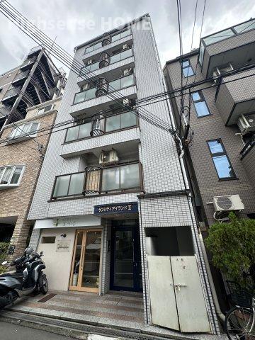 建物外観　外観は落ち着いています
