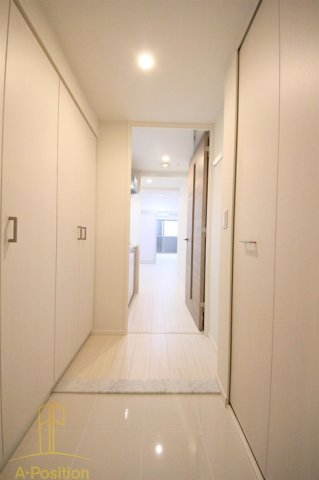 玄関　TLRレジデンス本町WEST