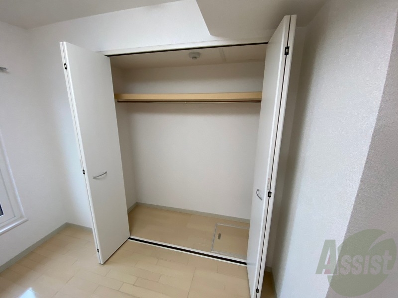収納　収納がありました。お洋服や荷物はここへ