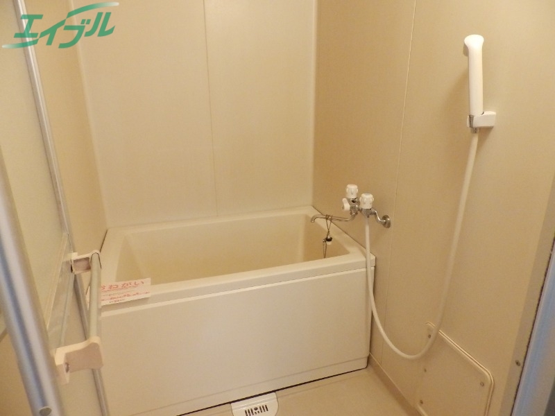 バス・シャワールーム　同型参考写真