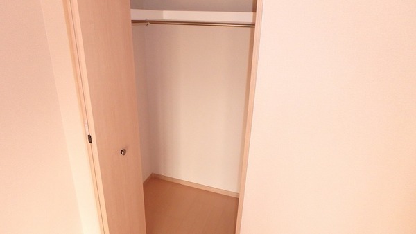 収納　別号室の写真。色味棟異なる場合があります