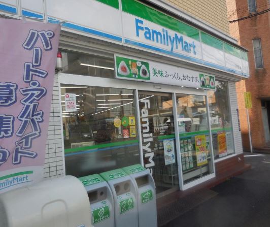 コンビニ　ファミリーマート江東境川店（コンビニ）まで145m