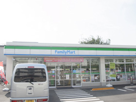 コンビニ　ファミリーマート 杉並宮前二丁目店（コンビニ）まで393m
