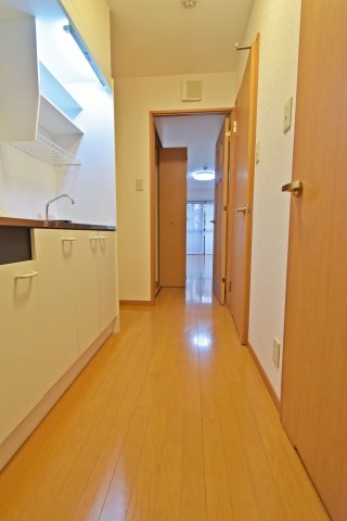 居室・リビング　キッチン