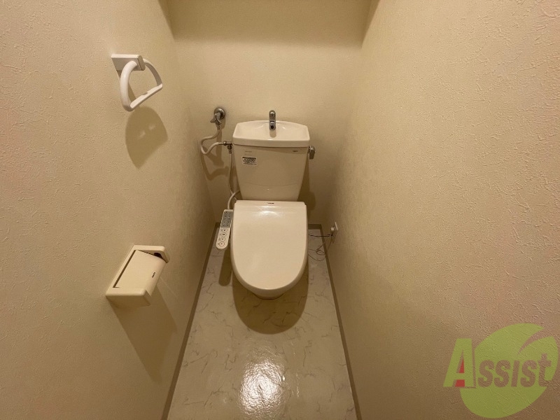 トイレ　こちらはトイレです。清潔感があり、安心して使用できます。