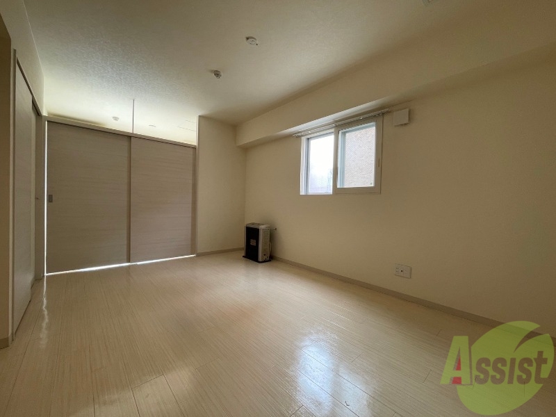 居室・リビング　広くてキレイなお部屋が広がっていて、充実した生活が送れそう。