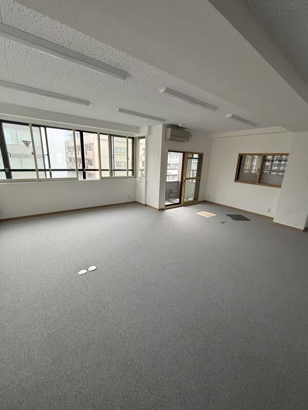 日本屋ビルの内装写真