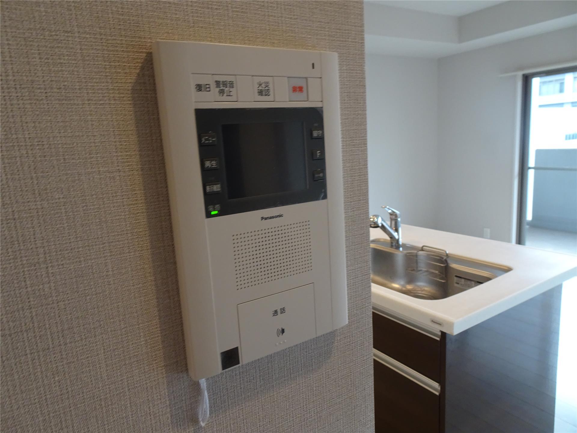 セキュリティ　来客時にお部屋から確認できるTVドアホン♪