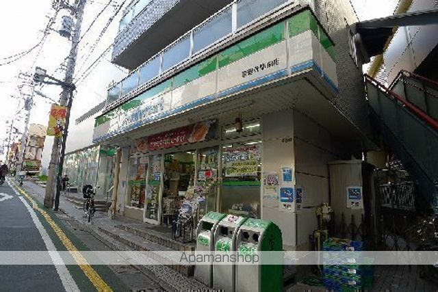 コンビニ　ファミリーマート　豪徳寺駅前店（コンビニ）まで656m