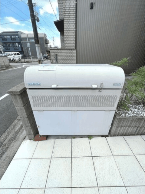 その他　敷地内ごみ置き場