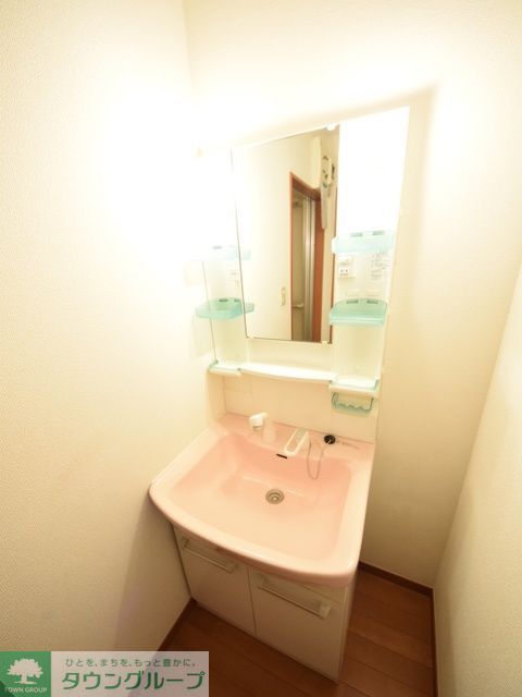 洗面設備　朝便利な独立洗面台