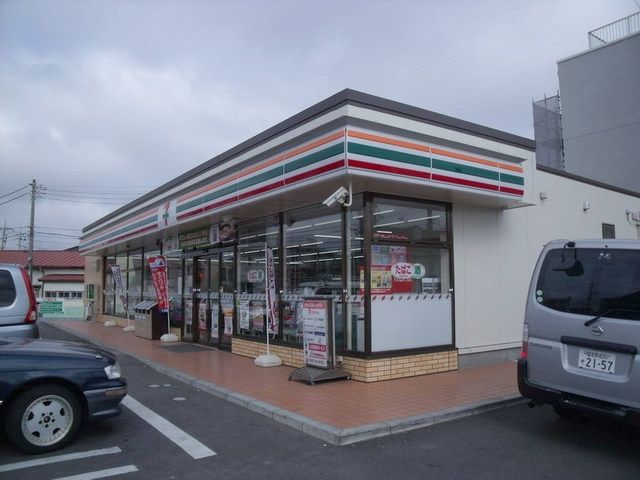 コンビニ　セブンイレブン（コンビニ）まで600m