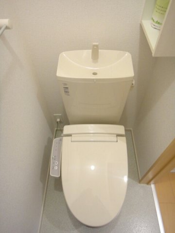 トイレ　【ドルチェヴィータ壱号館】ゆったりとした空間のトイレです