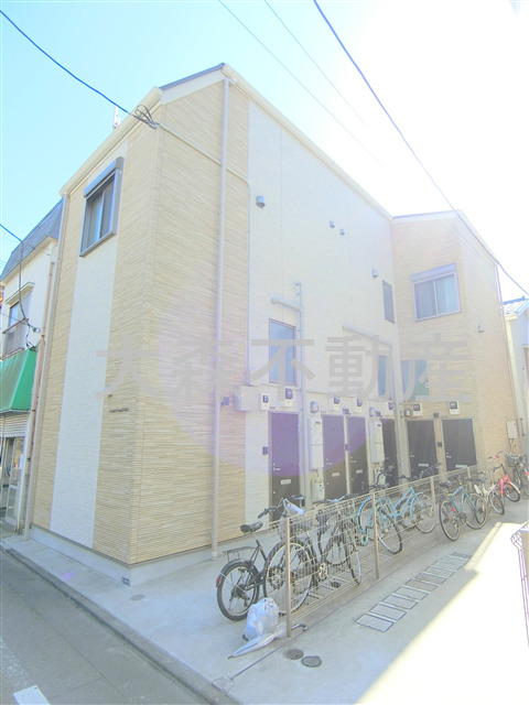 建物外観　2015年2月築　木造2階建て総戸数6戸の人気賃貸アパート